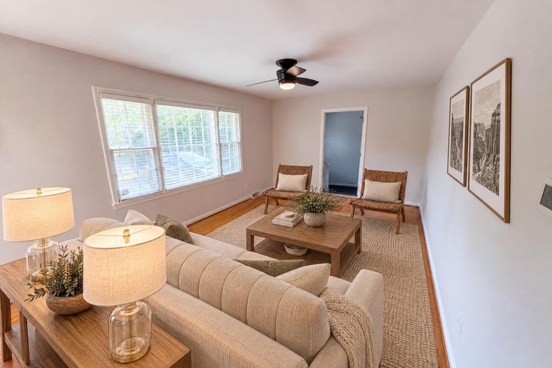 Photo 3 of 41 of 1030 McLaughlin Dr, Charlotte, NC