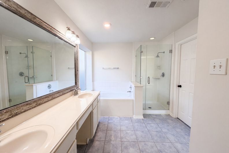 Photo 15 of 26 of 23130 Willow Canyon Dr, Katy, TX