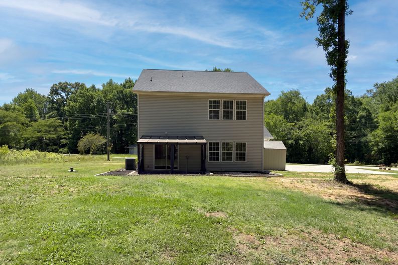 Photo 16 of 18 of 4918 Griffith Rd, Monroe, NC