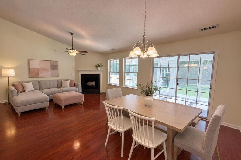 Photo 3 of 17 of 5512 Spindlewood Ct, Durham, NC