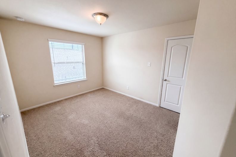 Photo 15 of 29 of 12338 Bedford Bend Dr, Humble, TX