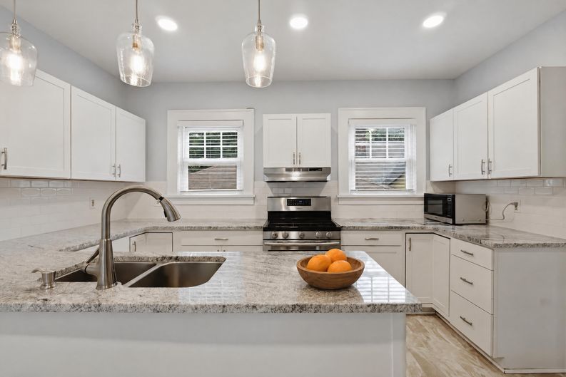 Photo 10 of 37 of 2666 Arbor Ave SE, Atlanta, GA