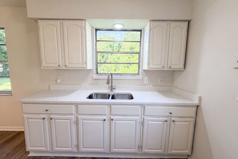 Photo 15 of 19 of 8943 3rd Ave, Jacksonville, FL