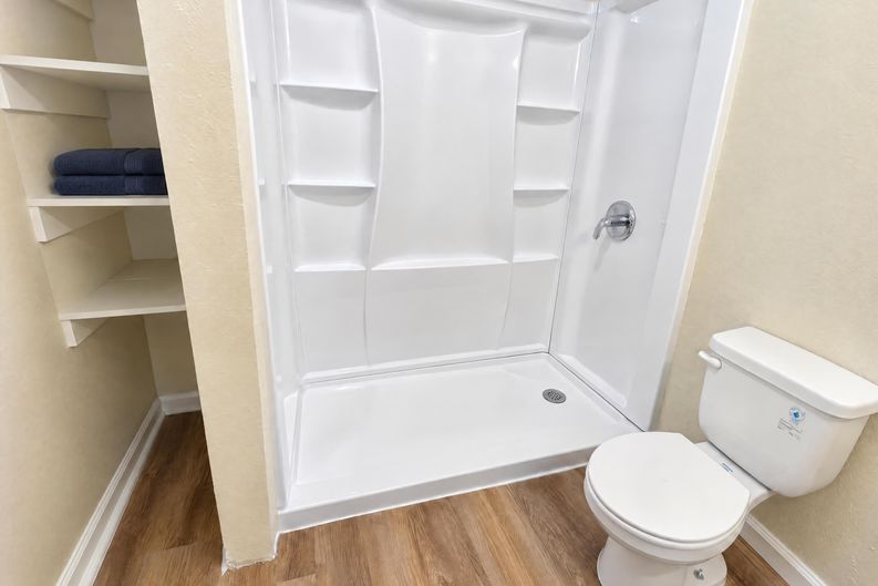 Photo 10 of 21 of 324 W Avenue C, Belton, TX