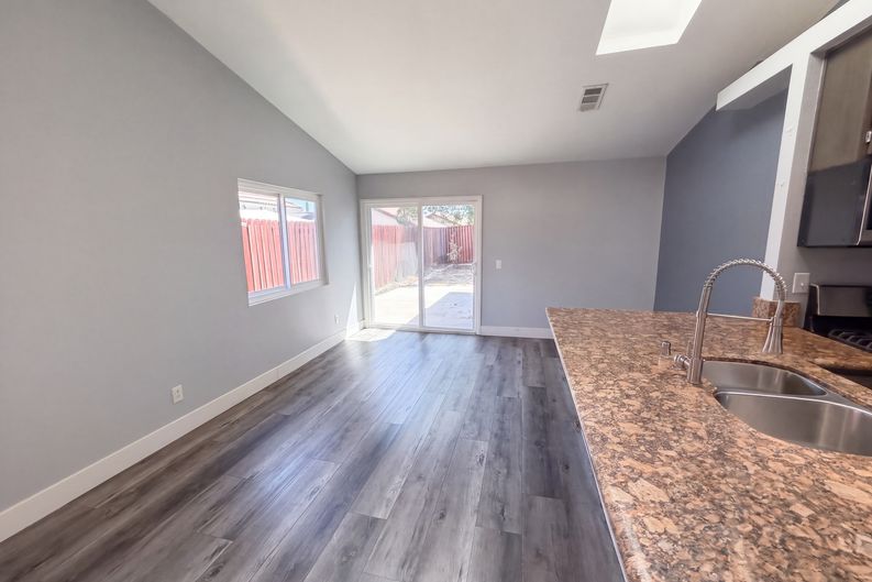 Photo 8 of 27 of 29655 Eagle Crest Ave, Murrieta, CA