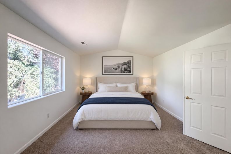 Photo 16 of 27 of 451 NW Yosemite Ter, Beaverton, OR