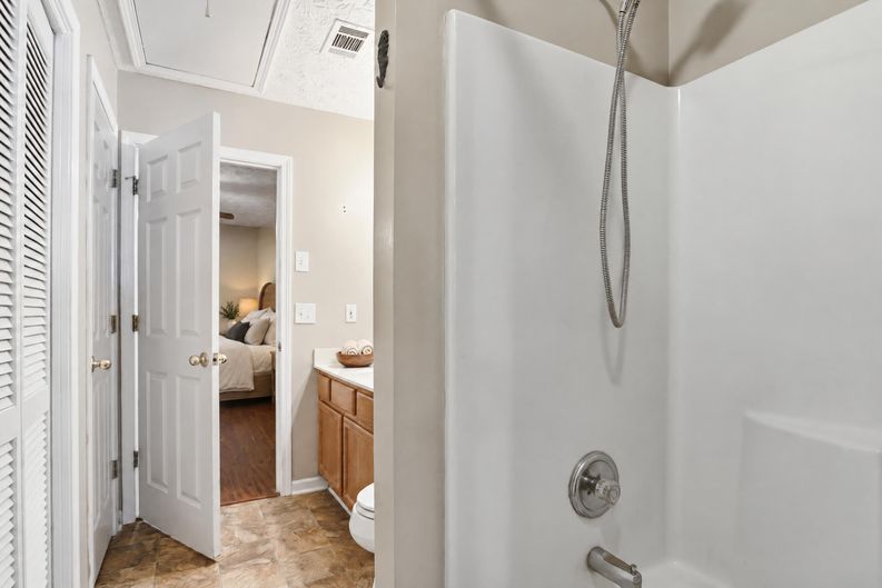Photo 17 of 23 of 1148 Britley Park Ln, Woodstock, GA