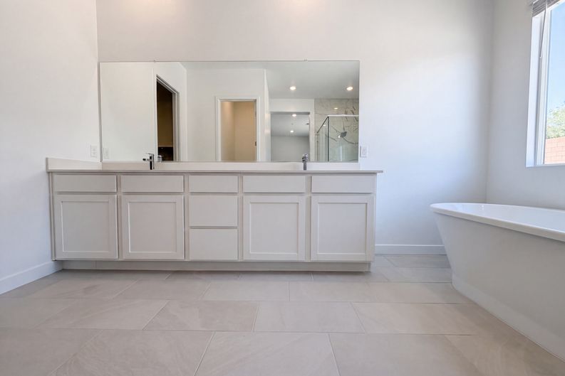 Photo 5 of 23 of 8239 Gusty Brook St, Las Vegas, NV