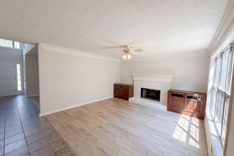 Photo 11 of 25 of 3099 Brooksong Way, Dacula, GA
