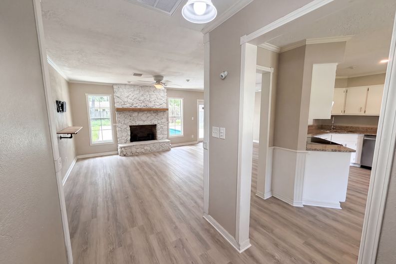 Photo 7 of 21 of 1770 NE 37th St, Ocala, FL