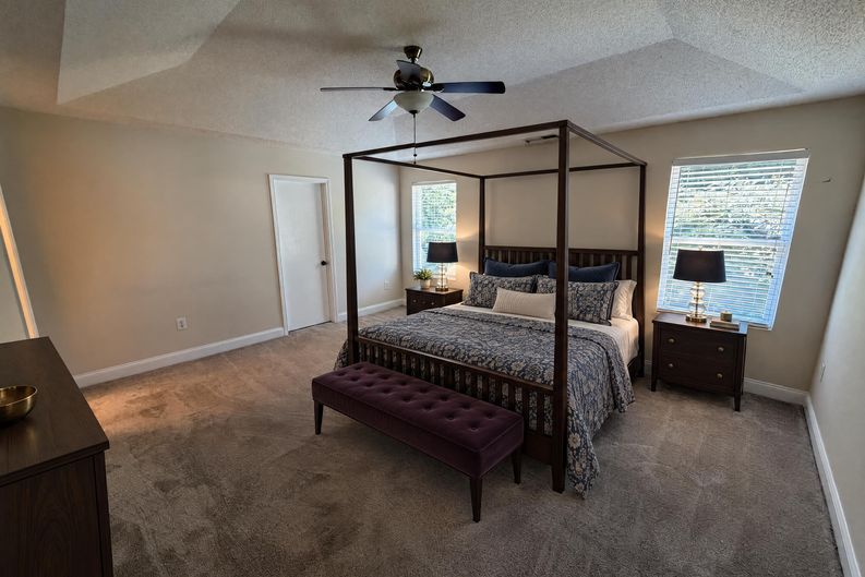 Photo 12 of 25 of 14021 Pinyon Pine Ln, Charlotte, NC