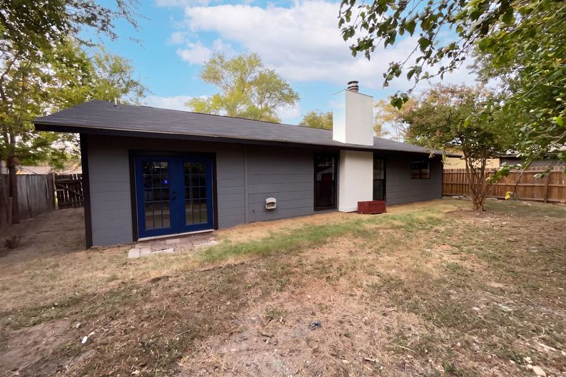 Photo 5 of 20 of 6718 Spring Haven St, San Antonio, TX