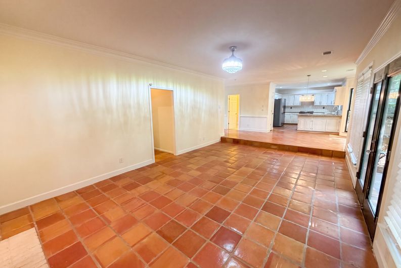 Photo 10 of 28 of 644 Laurel Wood Dr SW, Marietta, GA