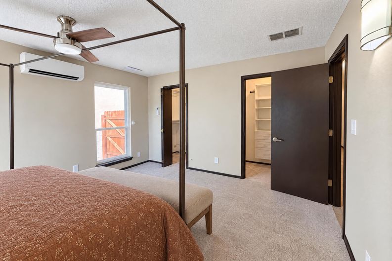 Photo 4 of 23 of 10336 Karen Ave NE, Albuquerque, NM