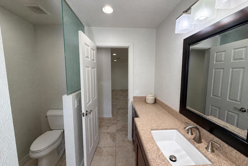 Photo 18 of 36 of 10240 E Cochise Dr, Scottsdale, AZ