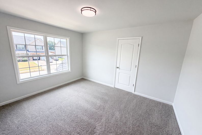 Photo 11 of 23 of 212 Summergate Ln, Villa Rica, GA