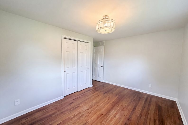Photo 13 of 21 of 4481 Forest Trl, Cincinnati, OH
