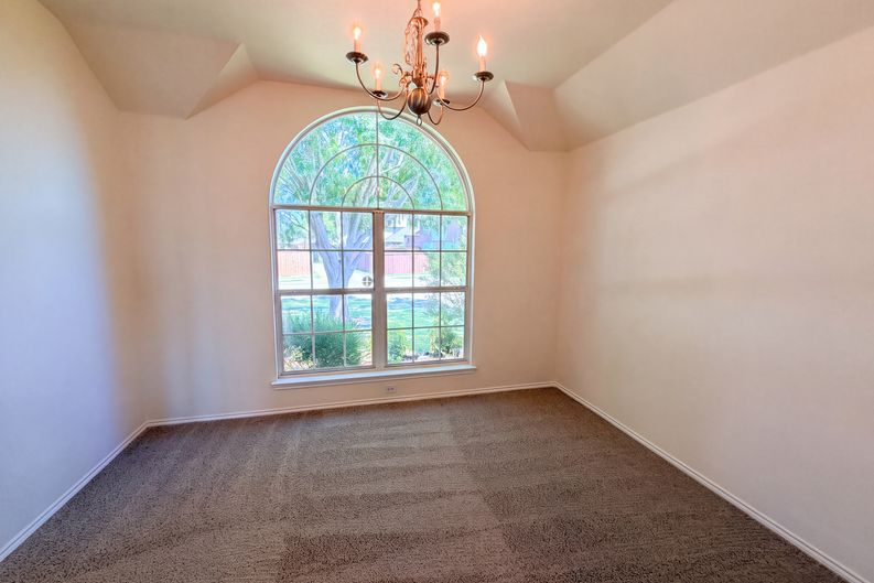 Photo 6 of 16 of 6401 Marquett Dr, Rowlett, TX