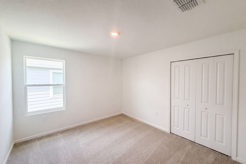 Photo 14 of 21 of 4373 River Beacon Blvd, Davenport, FL