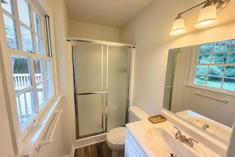 Photo 14 of 23 of 1181 Bouldercrest Cir, Watkinsville, GA