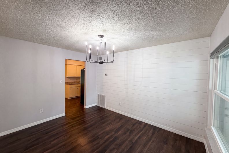 Photo 5 of 31 of 7756 Barberry Dr, Orlando, FL