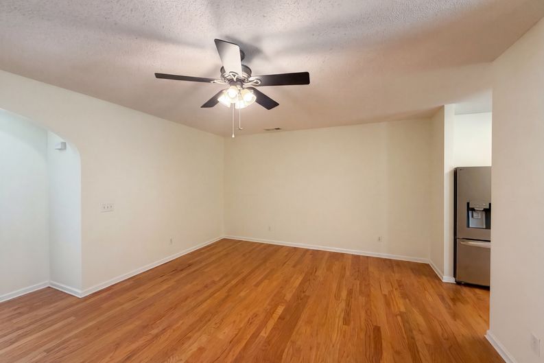 Photo 7 of 20 of 2350 Heritage Park Cir NW, Kennesaw, GA