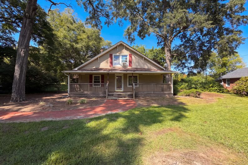 Photo 1 of 23 of 7711 Nc Hwy 73 E, Mount Pleasant, NC