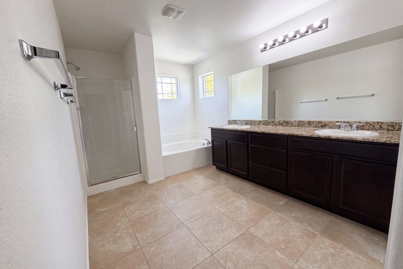 Photo 21 of 52 of 4036 White Opal St, Las Vegas, NV