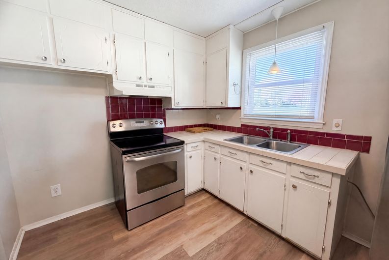 Photo 8 of 17 of 4402 Ginger Dr, Gastonia, NC