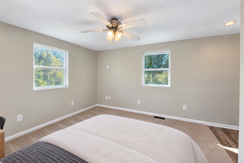 Photo 5 of 17 of 4695 Wayne Blvd, Lebanon, OH