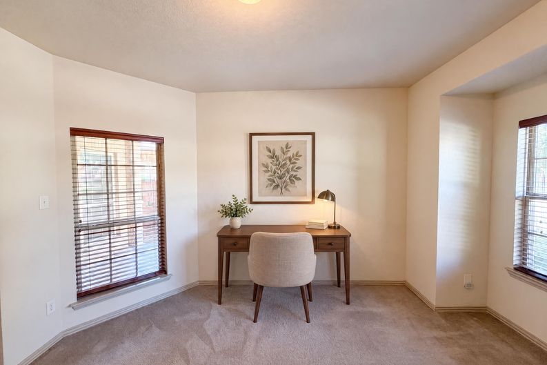 Photo 14 of 29 of 8152 Black Sumac Dr, Fort Worth, TX
