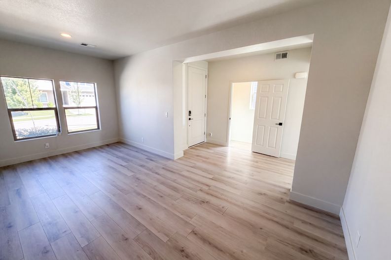 Photo 8 of 46 of 19036 Randolph Pl, Denver, CO