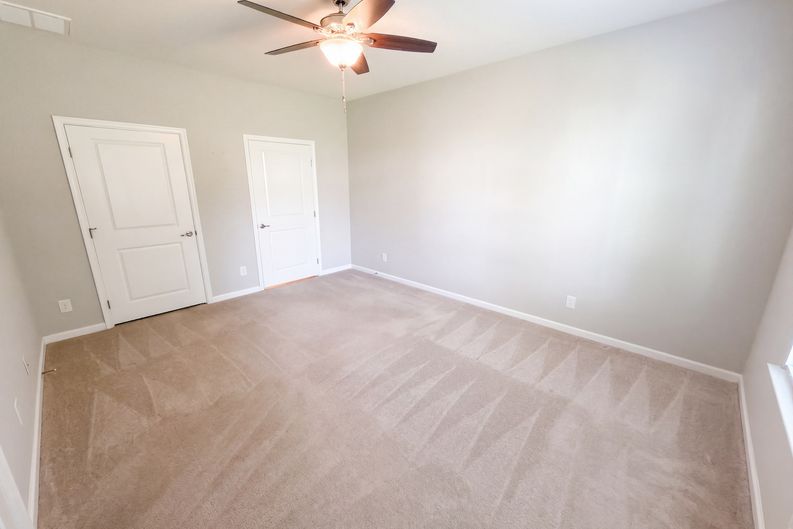 Photo 11 of 16 of 1006 Oakmere Rd, Waxhaw, NC