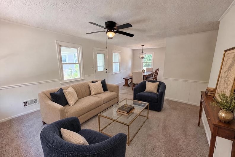 Photo 3 of 16 of 314 Langston Dr, Greenville, SC