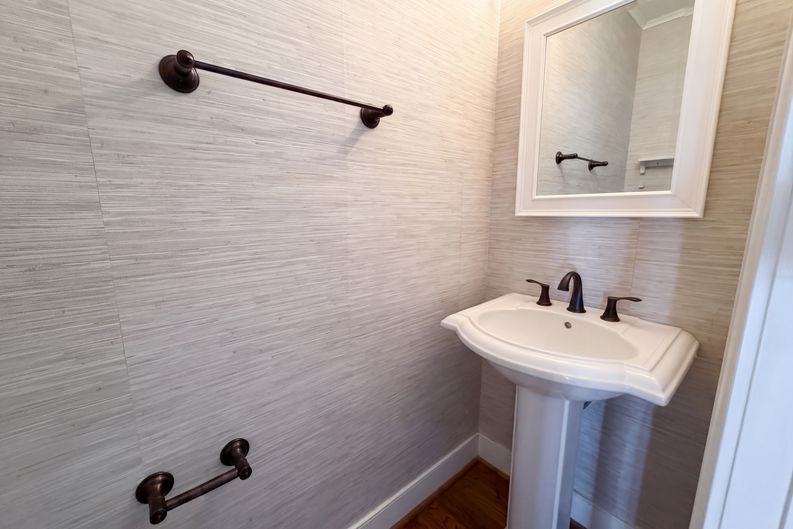 Photo 22 of 27 of 11301 Willowdale Dr, Germantown, MD