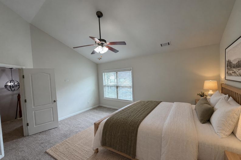 Photo 25 of 39 of 9518 Rushmore Cir, Braselton, GA