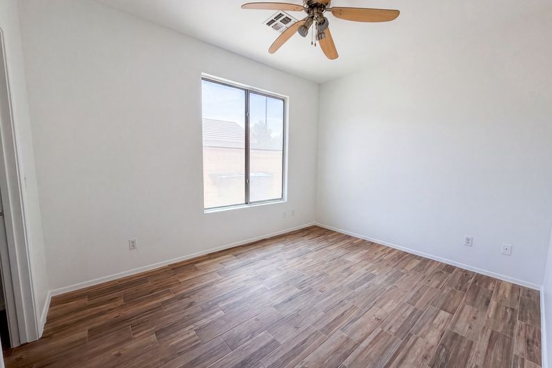 Photo 11 of 19 of 3421 E Dennisport Ave, Gilbert, AZ