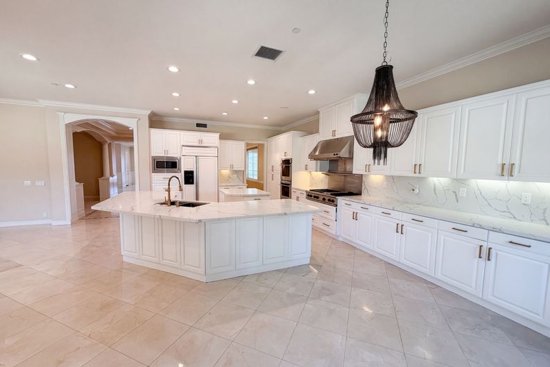 Photo 8 of 31 of 17109 Santa Cruz Ct, Yorba Linda, CA