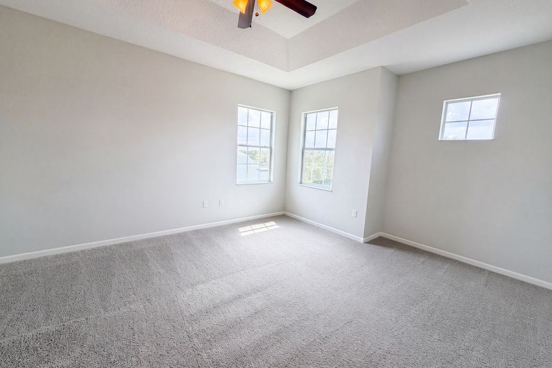 Photo 15 of 40 of 881 Haring Ln, Mount Dora, FL
