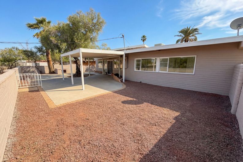 Photo 5 of 16 of 5211 E 20th St, Tucson, AZ