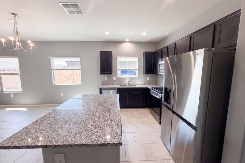 Photo 7 of 22 of 6867 S Portugal Ave, Tucson, AZ