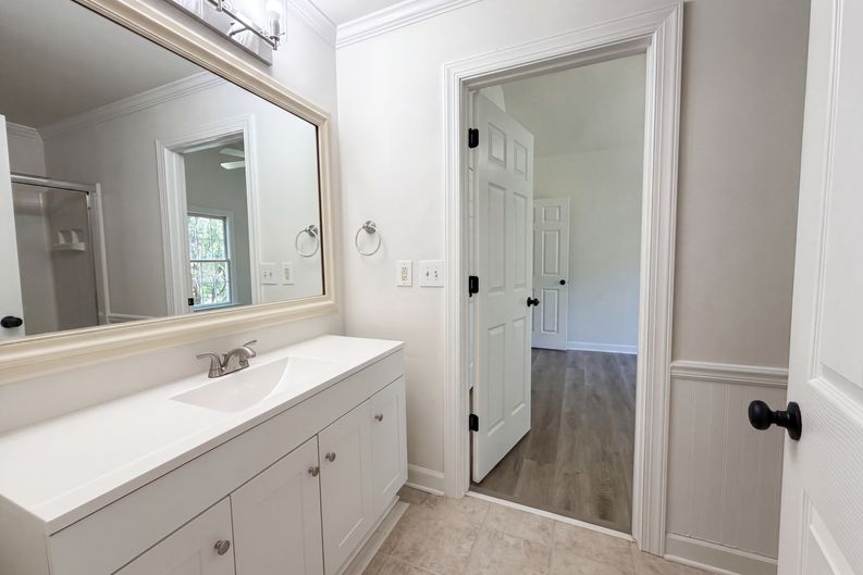 Photo 21 of 49 of 12209 Willingdon Rd, Huntersville, NC