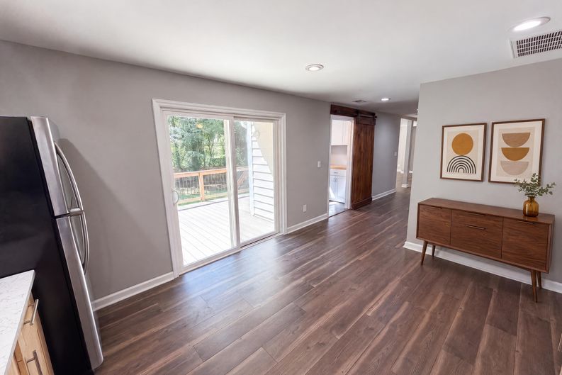 Photo 10 of 29 of 1322 Carolyn Dr, Charlotte, NC