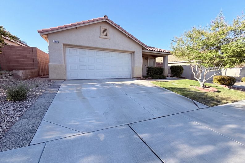 Photo 7 of 39 of 8032 Tailwind Ave, Las Vegas, NV