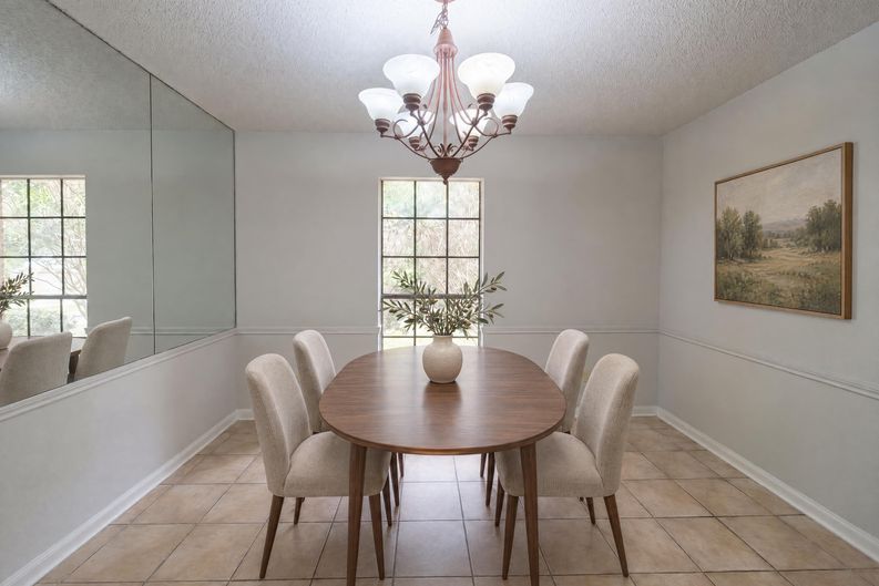 Photo 8 of 17 of 1604 Danube Ln, Plano, TX