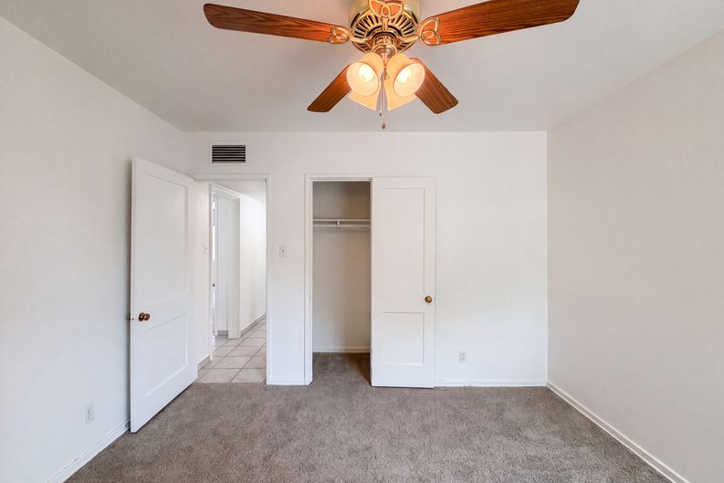Photo 4 of 22 of 1835 E Palm Ln, Phoenix, AZ