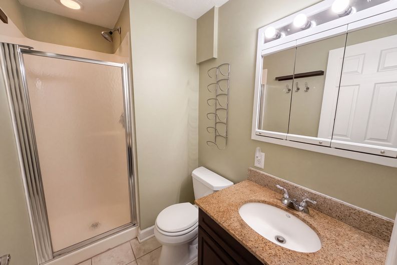 Photo 14 of 16 of 6710 Hopi Rd, Chanhassen, MN