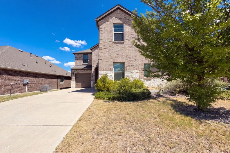 Photo 23 of 26 of 2929 Log Cabin Dr, Celina, TX