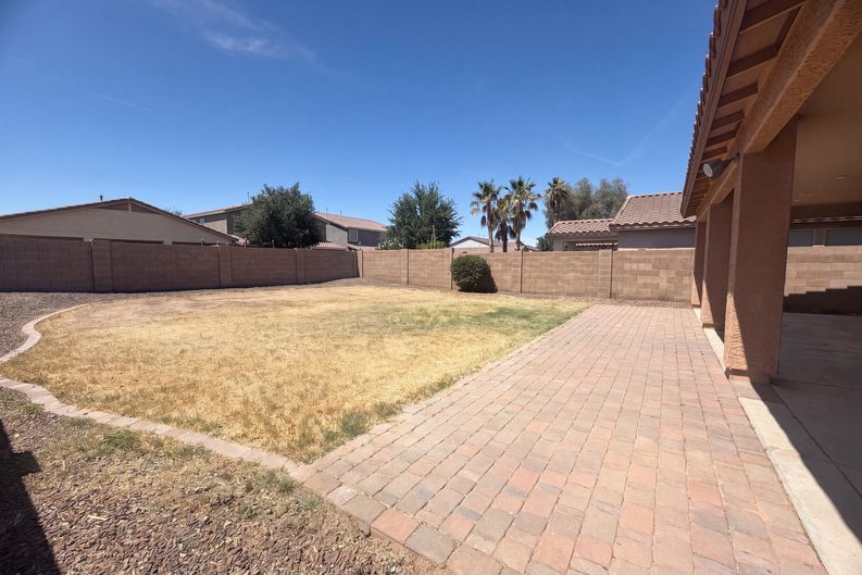 Photo 15 of 18 of 1043 E Daniella Dr, San Tan Valley, AZ