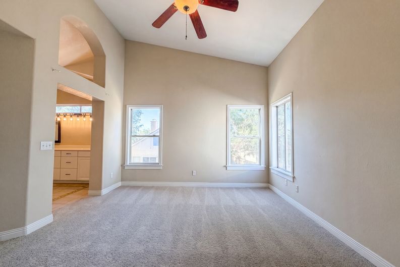 Photo 4 of 28 of 5545 W Avenue L6, Lancaster, CA